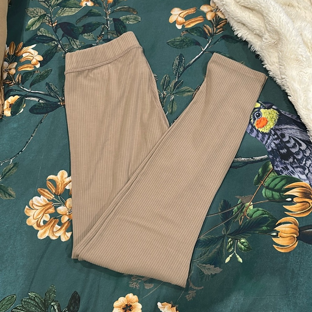 Alo Ribbed Leggings